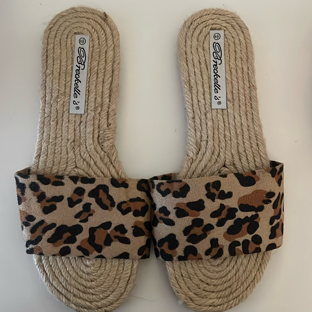 Cheetah/Leopard Print Espadrille Slides - Size 7